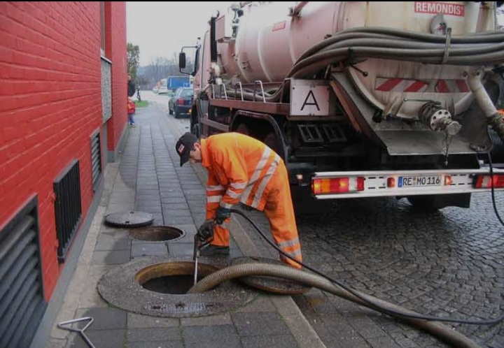 تخلیه چاه رودهن